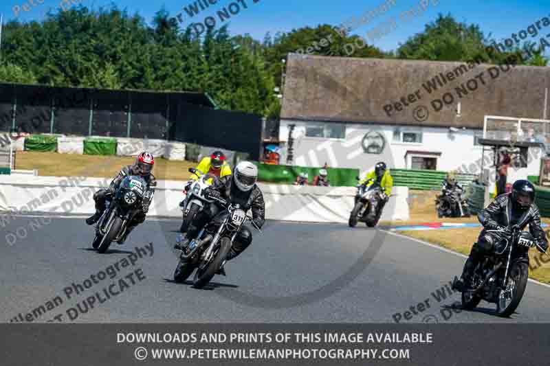 Vintage motorcycle club;eventdigitalimages;mallory park;mallory park trackday photographs;no limits trackdays;peter wileman photography;trackday digital images;trackday photos;vmcc festival 1000 bikes photographs